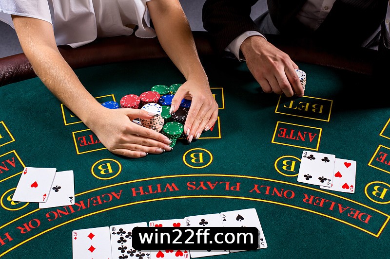 Mesa de Blackjack 22FF